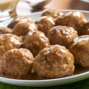 kleurrijke doperwten salade